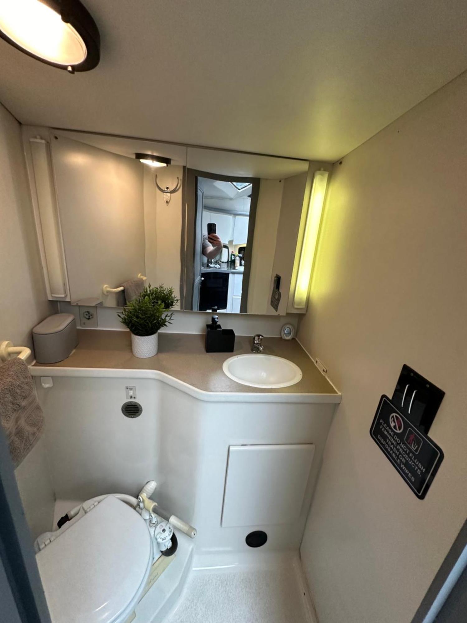 Yacht "X" - 44 Foot Modern Yacht On 5 Star Ocean Village Marina - Minutes Away From City Centre And Cruise Terminals, Free Parking ,Spa Package Available! Southampton Exteriér fotografie